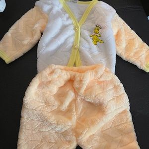 Newborn unisex set